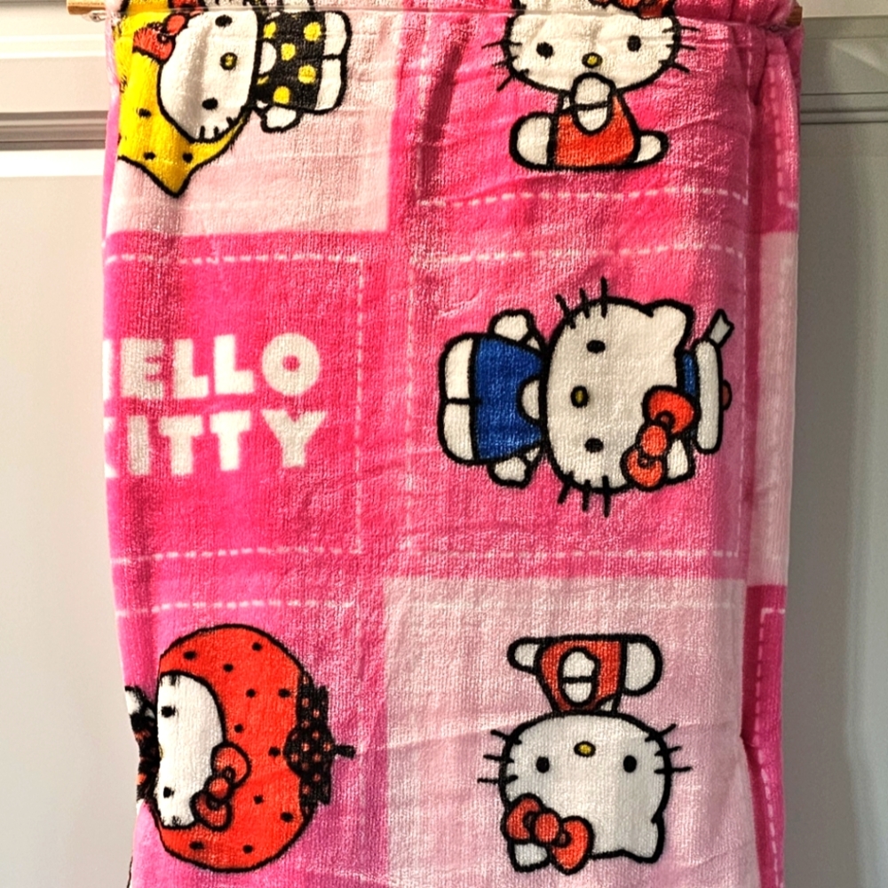 COPY - Hello kitty blanket